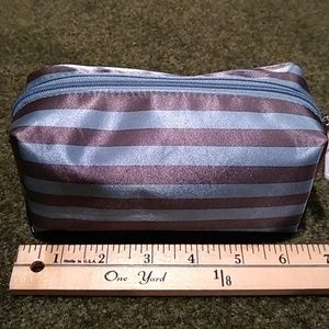 Thirty one up town mini pouch